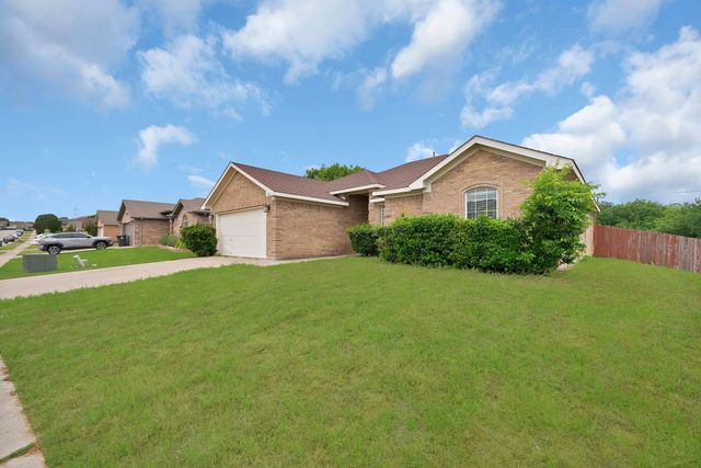 1631 Mt Zion Drive, Arlington, TX 76018