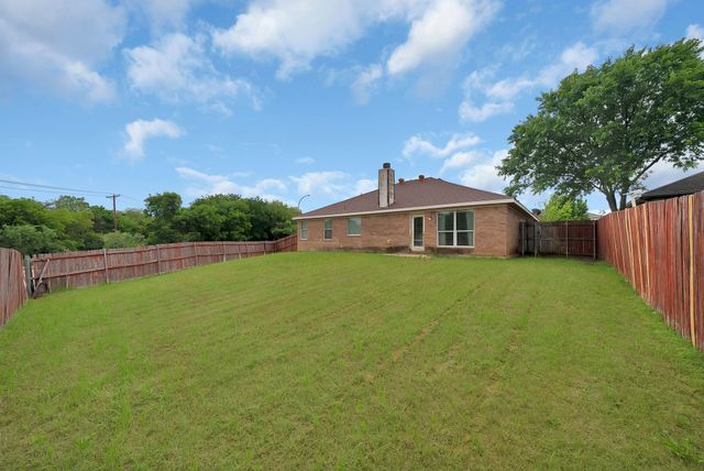 1631 Mt Zion Drive, Arlington, TX 76018