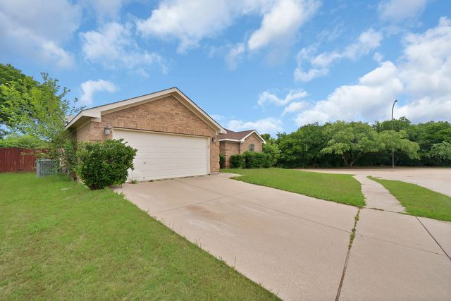 1631 Mt Zion Drive, Arlington, TX 76018