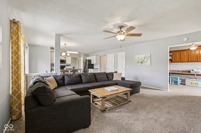 5458 Fieldhurst Lane, Plainfield, IN 46168
