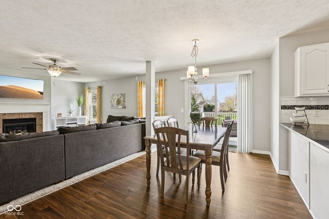 5458 Fieldhurst Lane, Plainfield, IN 46168