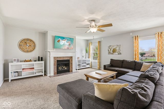 5458 Fieldhurst Lane, Plainfield, IN 46168