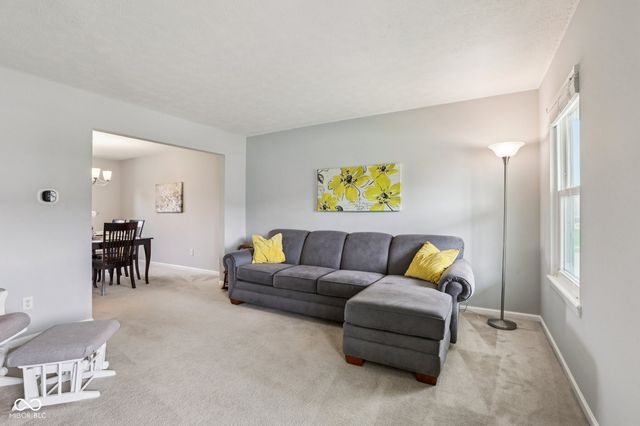 5458 Fieldhurst Lane, Plainfield, IN 46168