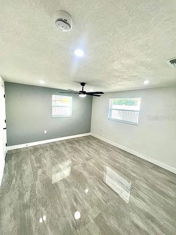 3215 KILBURN ROAD, Holiday, FL 34691