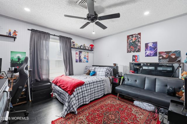 1209 Pacific Avenue, Beachwood, NJ 08722