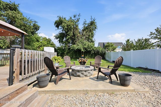 1209 Pacific Avenue, Beachwood, NJ 08722