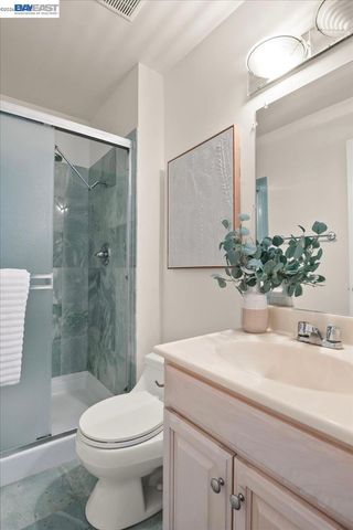 32510 Lake Temescal Ln, Fremont, CA 94555