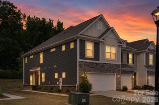 230 Quinn Road 21, Matthews, NC 28104