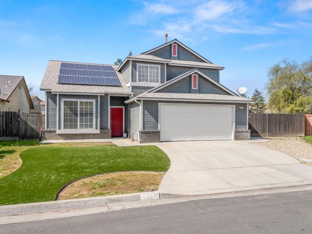 4217 N Carnegie Avenue, Fresno, CA 93722