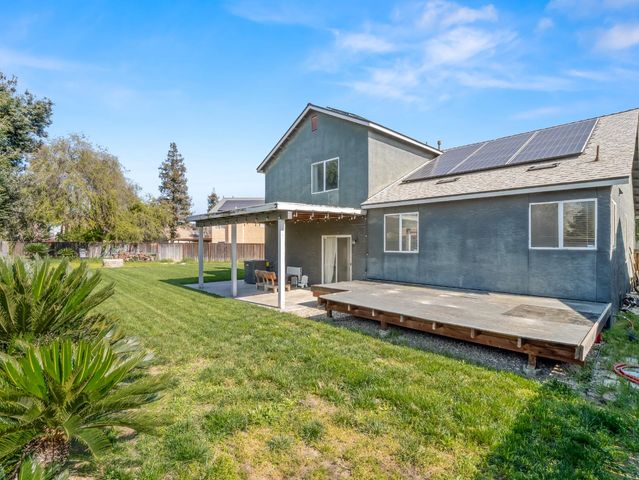 4217 N Carnegie Avenue, Fresno, CA 93722