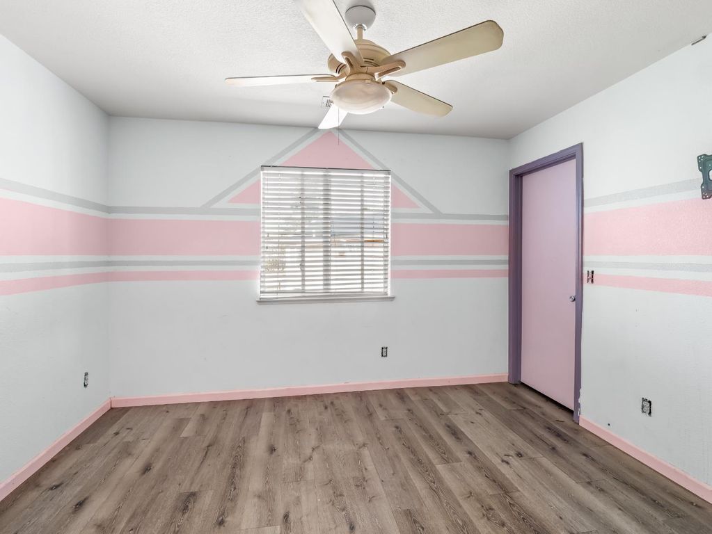 Image 24 of property listing at 4217 N Carnegie Avenue, Fresno, CA 93722