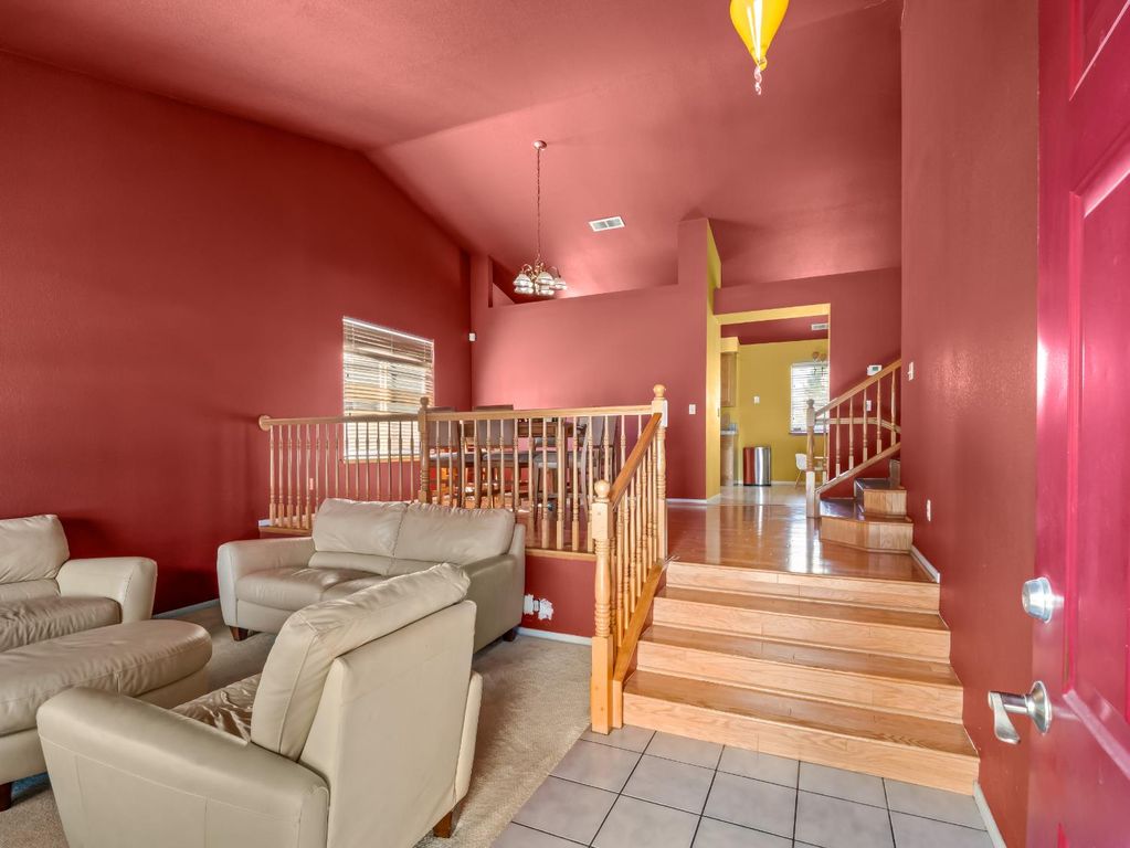 Image 8 of property listing at 4217 N Carnegie Avenue, Fresno, CA 93722