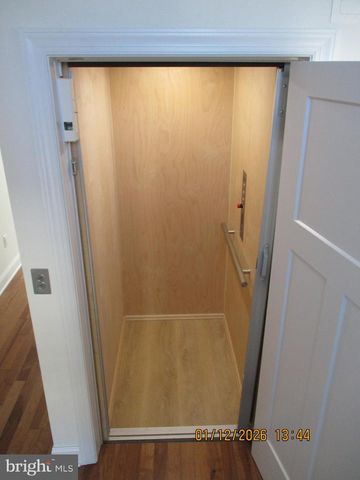 24 W MEARS AVE, Long Beach Township, NJ 08008