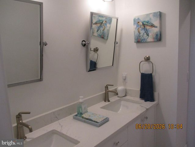 24 W MEARS AVE, Long Beach Township, NJ 08008