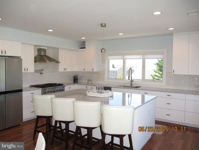 24 W MEARS AVE, Long Beach Township, NJ 08008