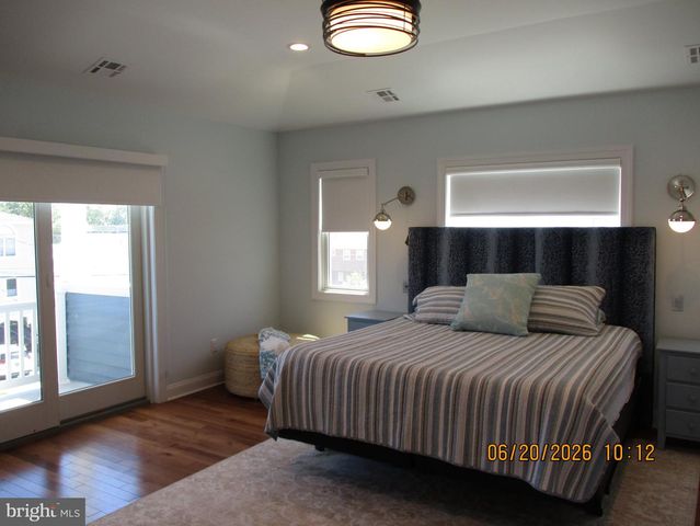 24 W MEARS AVE, Long Beach Township, NJ 08008