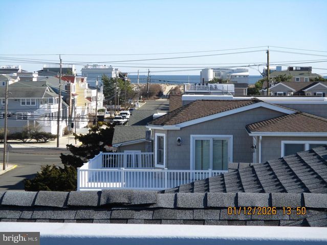 24 W MEARS AVE, Long Beach Township, NJ 08008
