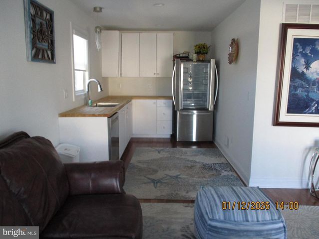 24 W MEARS AVE, Long Beach Township, NJ 08008