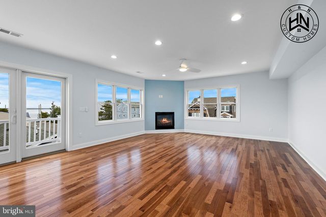 24 W MEARS AVE, Long Beach Township, NJ 08008