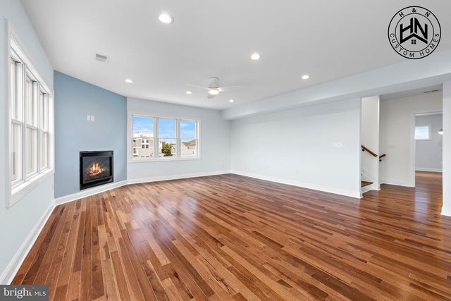 24 W MEARS AVE, Long Beach Township, NJ 08008