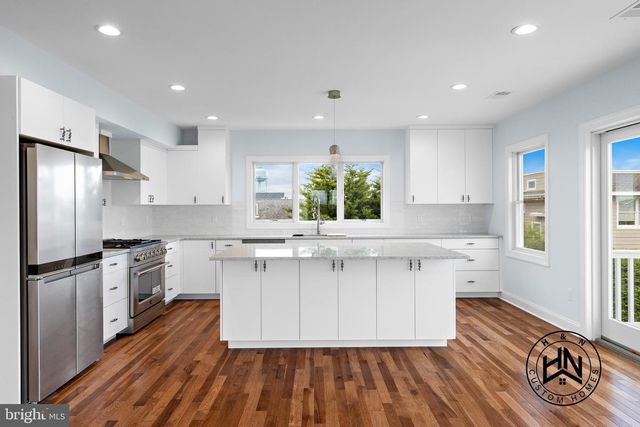 24 W MEARS AVE, Long Beach Township, NJ 08008