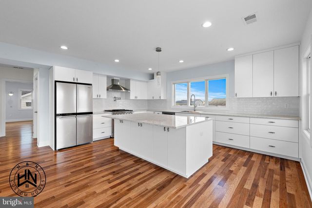 24 W MEARS AVE, Long Beach Township, NJ 08008