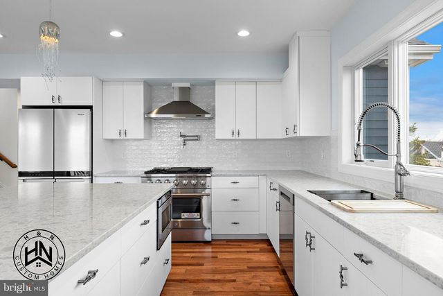 24 W MEARS AVE, Long Beach Township, NJ 08008