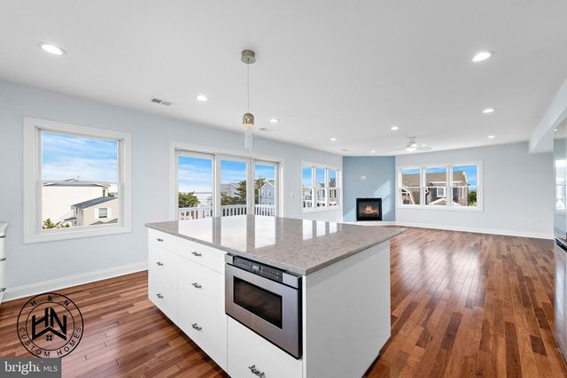 24 W MEARS AVE, Long Beach Township, NJ 08008