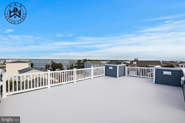 24 W MEARS AVE, Long Beach Township, NJ 08008