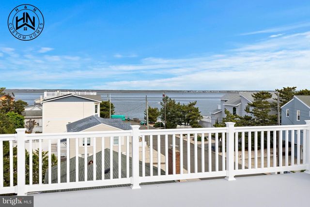 24 W MEARS AVE, Long Beach Township, NJ 08008