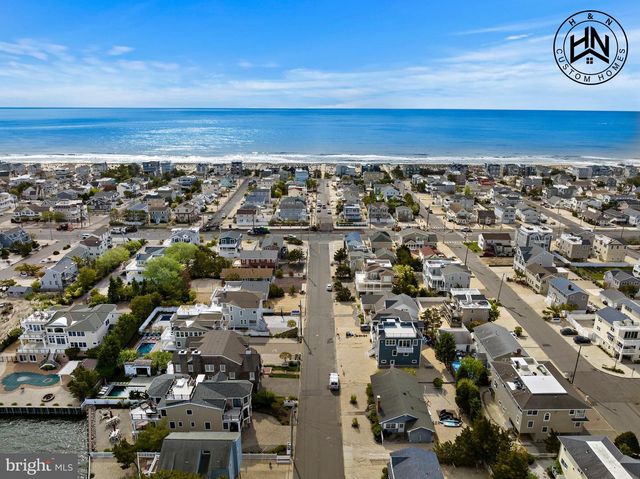24 W MEARS AVE, Long Beach Township, NJ 08008