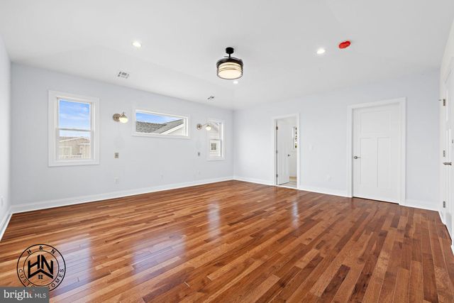 24 W MEARS AVE, Long Beach Township, NJ 08008