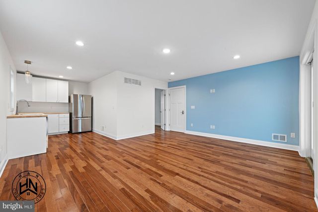 24 W MEARS AVE, Long Beach Township, NJ 08008