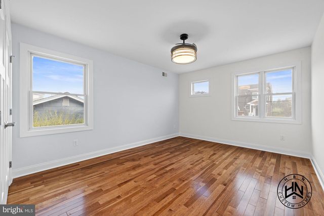 24 W MEARS AVE, Long Beach Township, NJ 08008