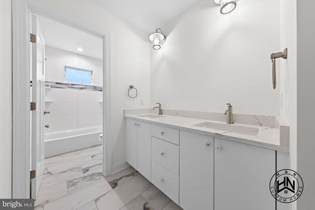 24 W MEARS AVE, Long Beach Township, NJ 08008