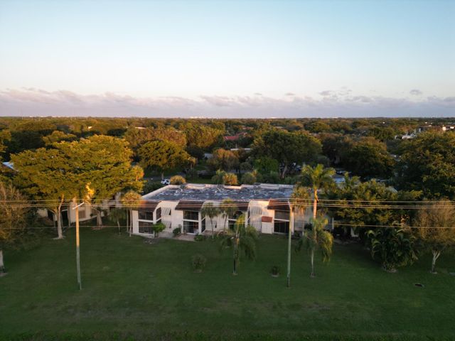 10155 Mangrove Drive 105, Boynton Beach, FL 33437