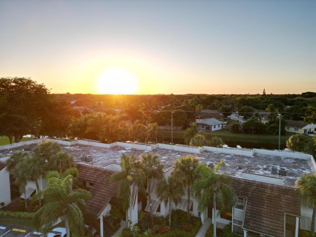 10155 Mangrove Drive 105, Boynton Beach, FL 33437