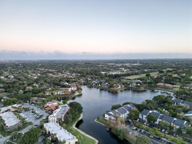 10155 Mangrove Drive 105, Boynton Beach, FL 33437