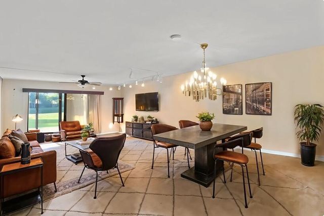 10155 Mangrove Drive 105, Boynton Beach, FL 33437