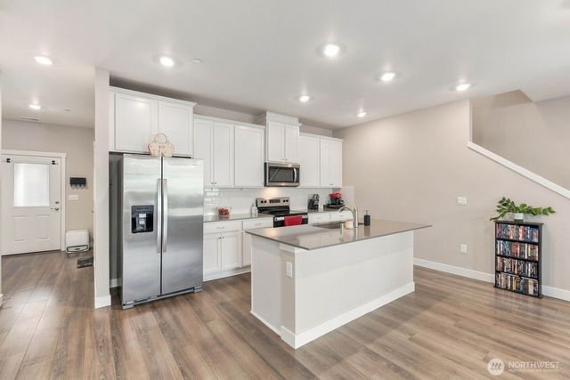 8624 35th Place NE, Marysville, WA 98270