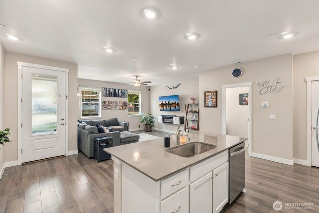 8624 35th Place NE, Marysville, WA 98270