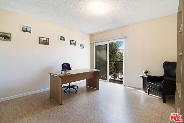 5252 Coldwater Canyon Avenue 214, Sherman Oaks, CA 91401