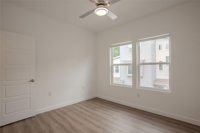 12500 Lamppost LN 16, Austin, TX 78727