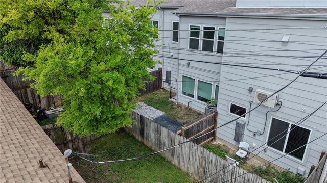 12500 Lamppost LN 16, Austin, TX 78727