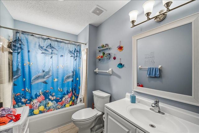 6870 DEERFIELD RD, Bartlett, TN 38135