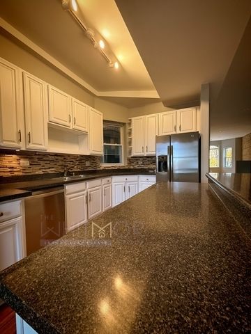 1108 E Marquette Road 207, Chicago, IL 60637
