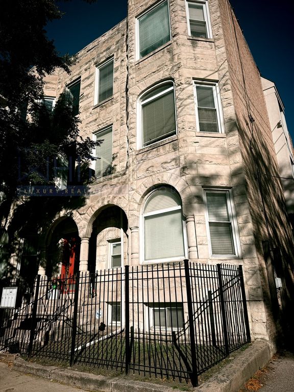 1108 E Marquette Road 207, Chicago, IL 60637