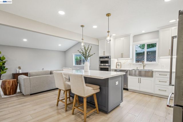 5169 Lillian Ct, Livermore, CA 94550