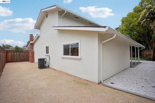 5169 Lillian Ct, Livermore, CA 94550