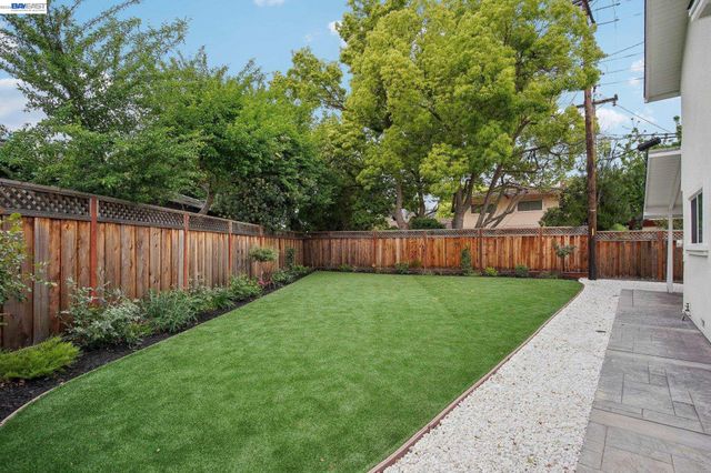 5169 Lillian Ct, Livermore, CA 94550